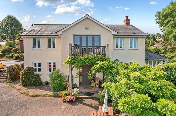 4 Bedroom Detached House For Sale In Canal Hill, Tiverton, EX16