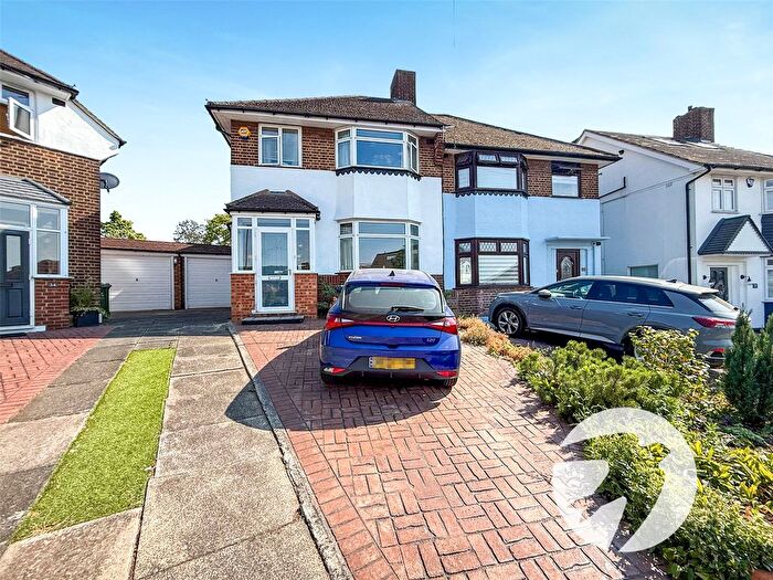 3 Bedroom Semi Detached House For Sale In Berryhill, London, SE9