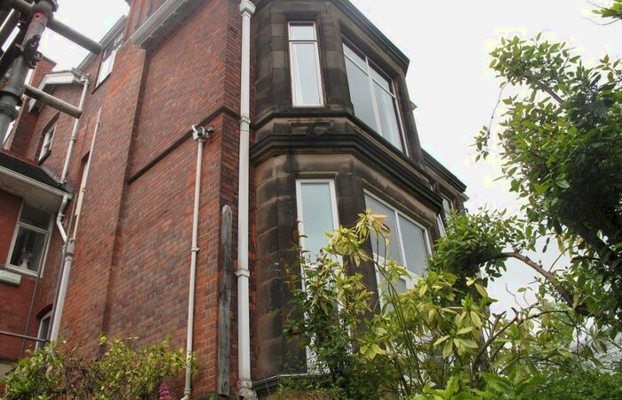 1 Bedroom Flat To Rent In The Crescent, Nottingham, NG3