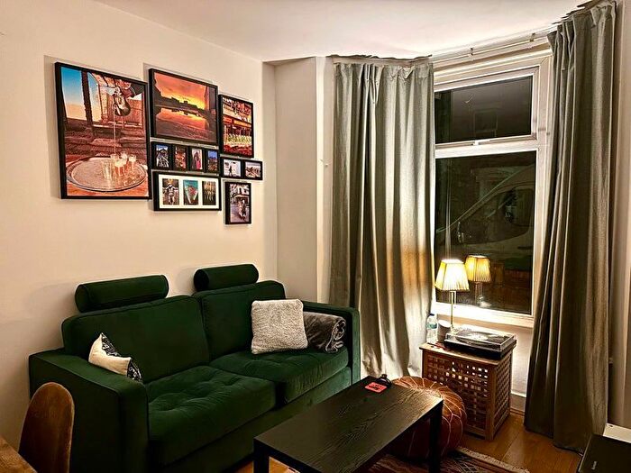 3 Bedroom Detached House To Rent In Louise Road, London, E15