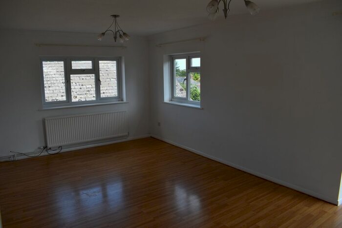 2 Bedroom Flat To Rent In The Street, St Nicholas At Wade, CT7