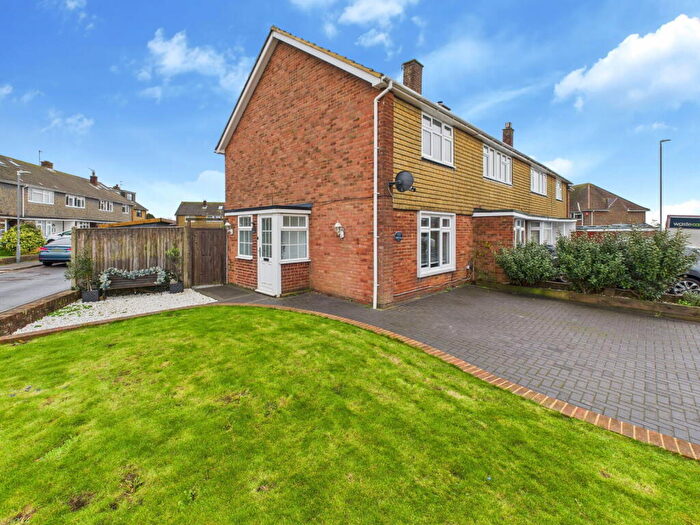 2 Bedroom End Of Terrace House For Sale In Mill Lane, Portslade, BN41