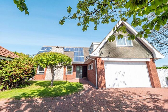 4 Bedroom Detached House For Sale In The Broadway, High Barnes, Sunderland, SR4