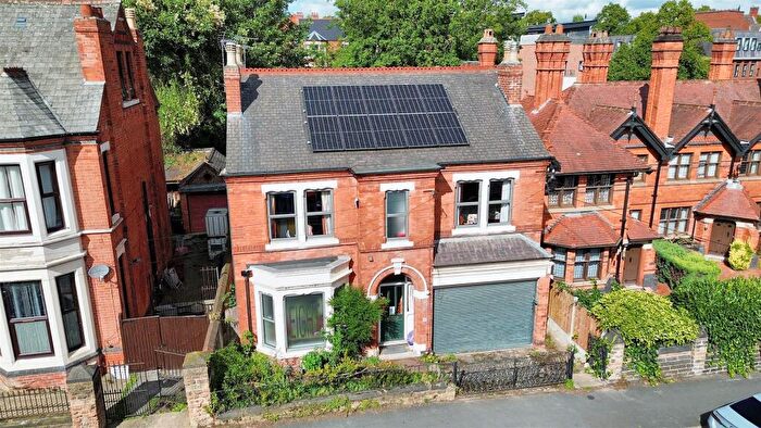 4 Bedroom Detached House For Sale In Berridge Road, Sherwood Rise, Nottingham, NG7