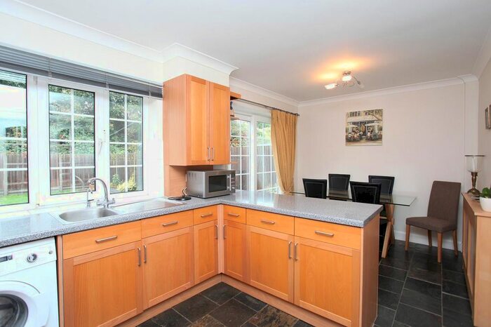 3 Bedroom Terraced House To Rent In Magnolia Road, Chiswick, London, W4