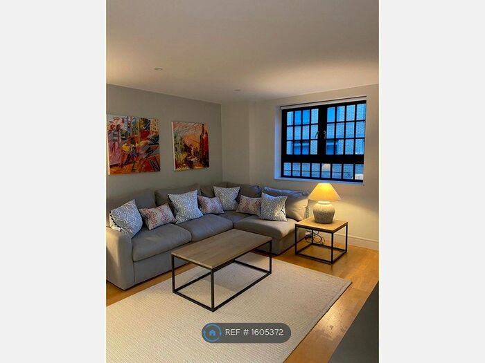 1 Bedroom Flat To Rent In Cayenne Court, London, SE1