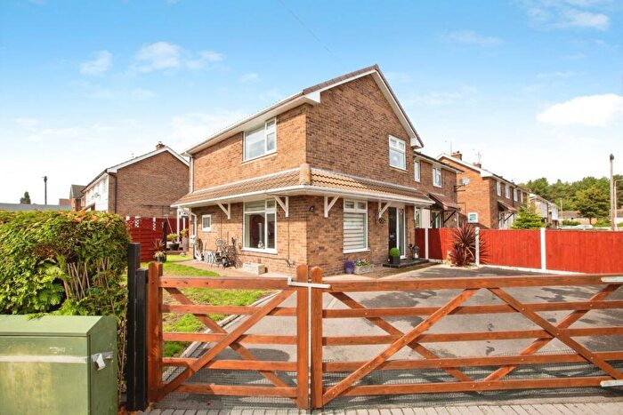 3 Bedroom Semi-Detached House For Sale In Greenway, Mansfield, Nottinghamshire, NG19