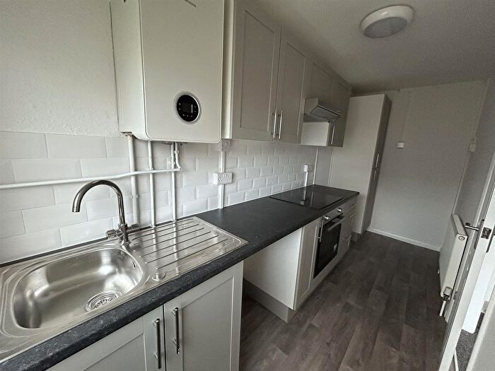 1 Bedroom Flat To Rent In Vicarage Lane, Gravesend, DA12