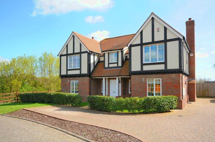 5 Bedroom Detached House To Rent In Meadow View, Redbourn, St.Albans, AL3