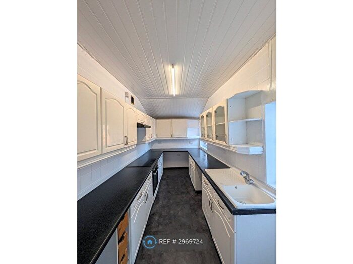 2 Bedroom Terraced House To Rent In Canberra St, Manchester, M11
