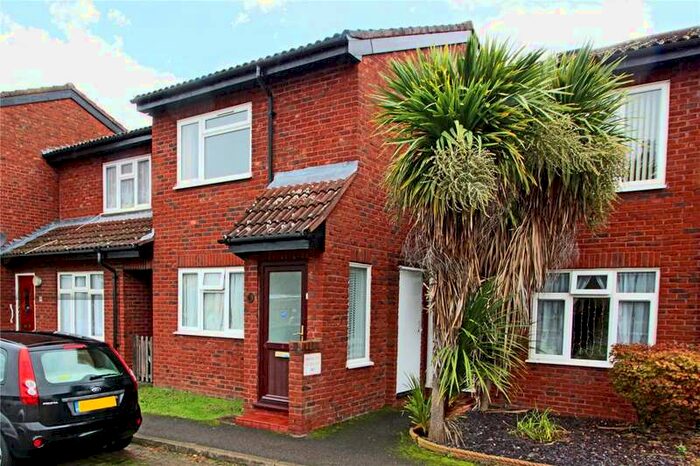 1 Bedroom Maisonette Flat To Rent In Dugdale House, Pooley Green Road, Egham, Surrey, TW20