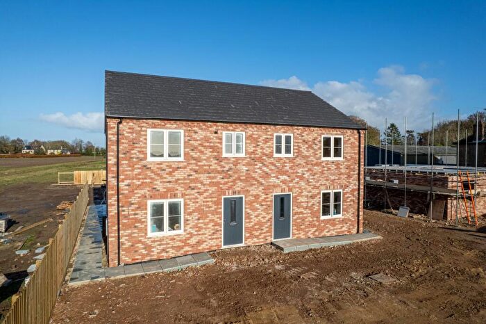 3 Bedroom Semi-Detached House For Sale In High Road, Newton, PE13