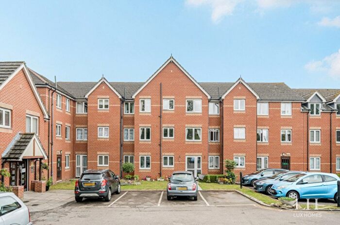 1 Bedroom Flat For Sale In Draper Court, Hornchurch, RM12