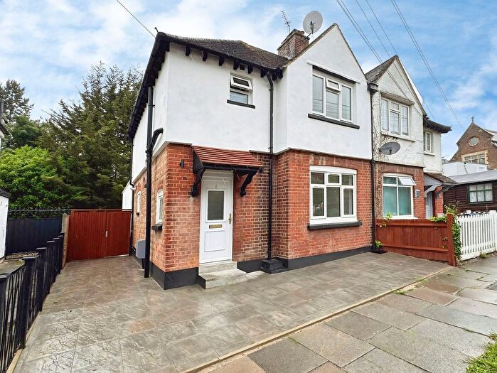 3 Bedroom Semi Detached House To Rent In Glebe Road, Stanmore, HA7