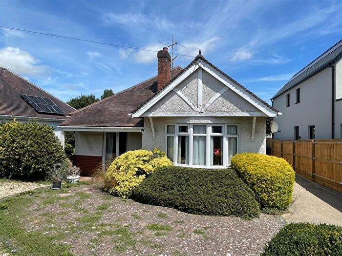 2 Bedroom Detached Bungalow For Sale In Netherhampton Road, Salisbury, SP2