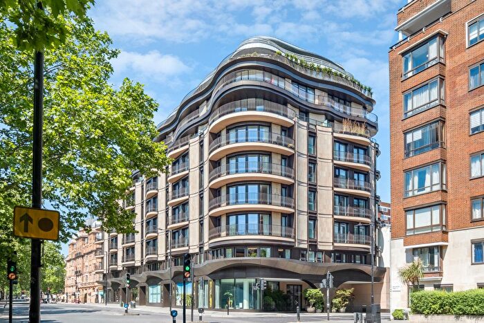 3 Bedroom Flat For Sale In Park Modern, Bayswater Road, Hyde Park, London, United Kingdom, Hyde Park, W2