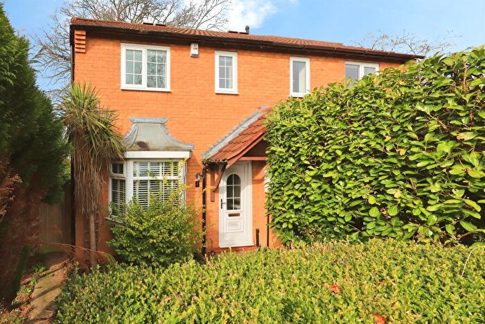 2 Bedroom Semi Detached House For Sale In Peregrine Grove, Kidderminster, DY10