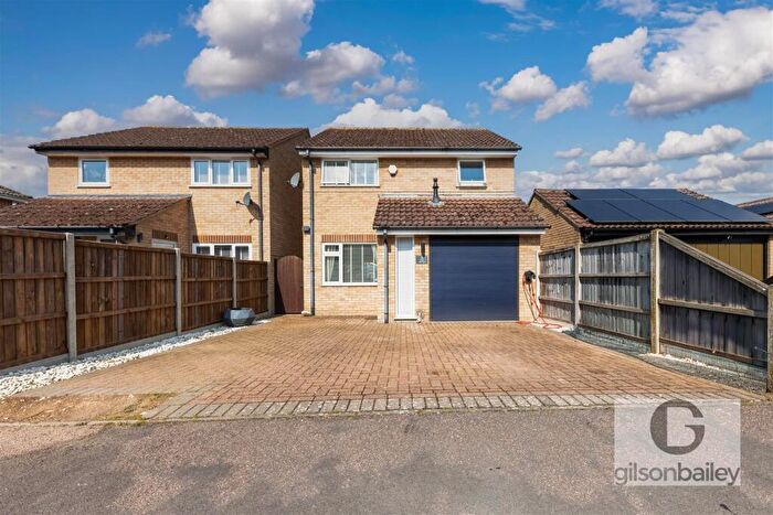 3 Bedroom Detached House For Sale In Otter Drive, Mulbarton, NR14