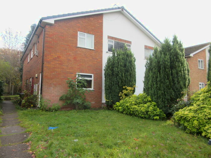 2 Bedroom Flat To Rent In Hickory Drive, B17
