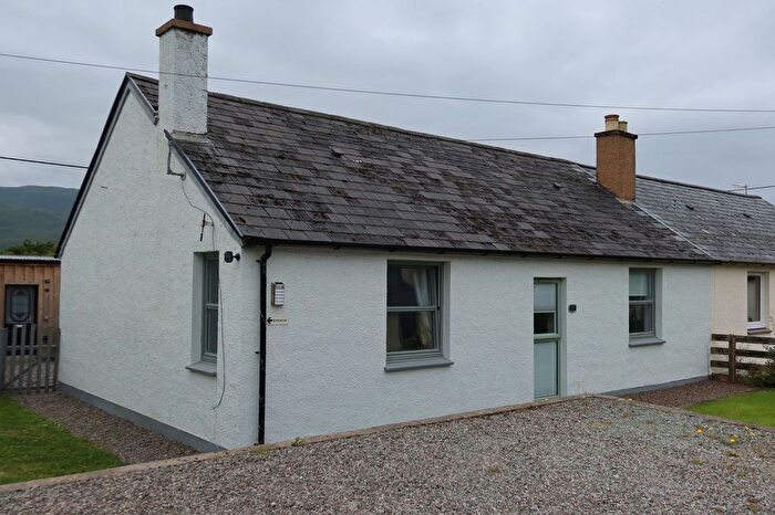 3 Bedroom Semi-Detached Bungalow For Sale In Heathmount Place, Kyle, IV40