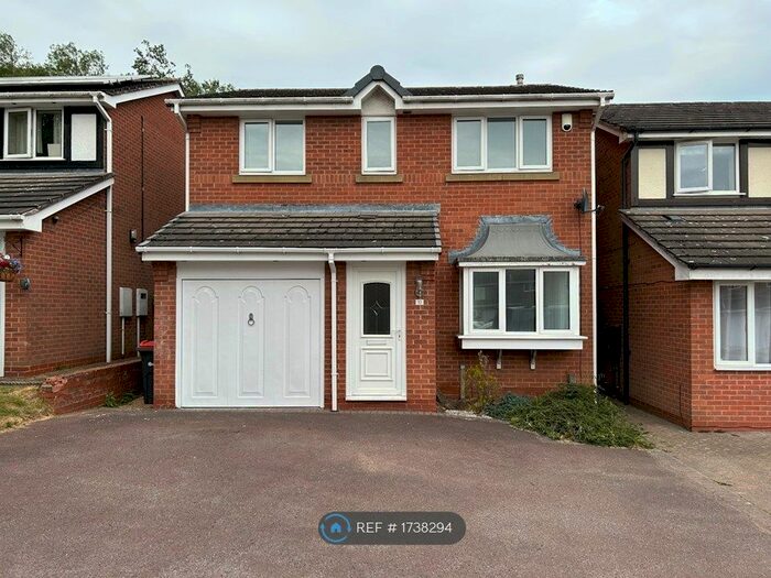 3 Bedroom Detached House To Rent In Rockley Close, Hucknall, Nottingham, NG15