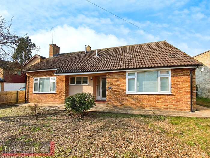 2 Bedroom Bungalow To Rent In Long Lane, Cambridge, CB24