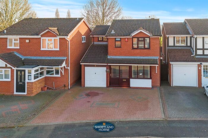 3 Bedroom Detached House For Sale In Talland Avenue, Courthouse Green, Coventry, CV6