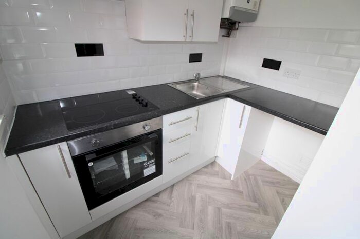 1 Bedroom Flat To Rent In Whittaker Lane, Prestwich, Manchester, M25