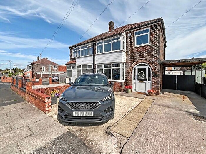 3 Bedroom Semi-Detached House For Sale In Parr Lane, Unsworth. Bury, BL9