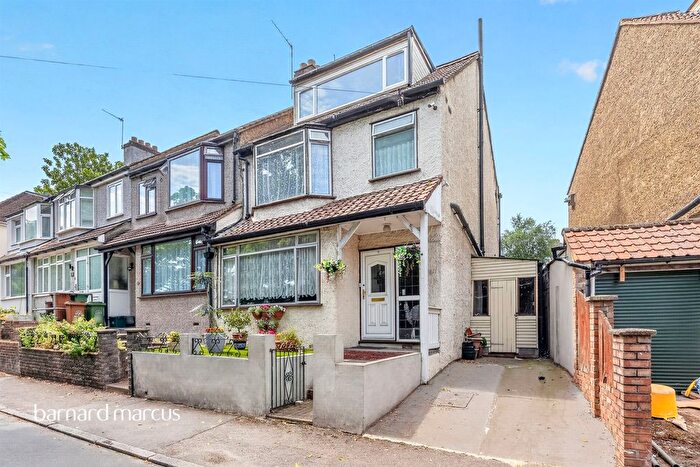 4 Bedroom End Terrace House For Sale In Guy Road, Wallington, SM6