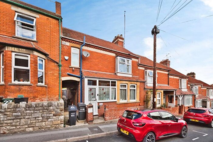 3 Bedroom Terraced House For Sale In King Street, Yeovil, BA21