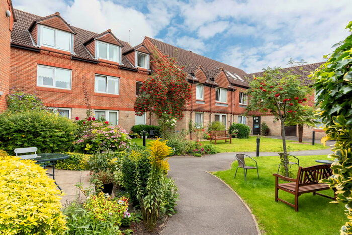 1 Bedroom Retirement Property To Rent In Springfield Meadows, Weybridge, KT13