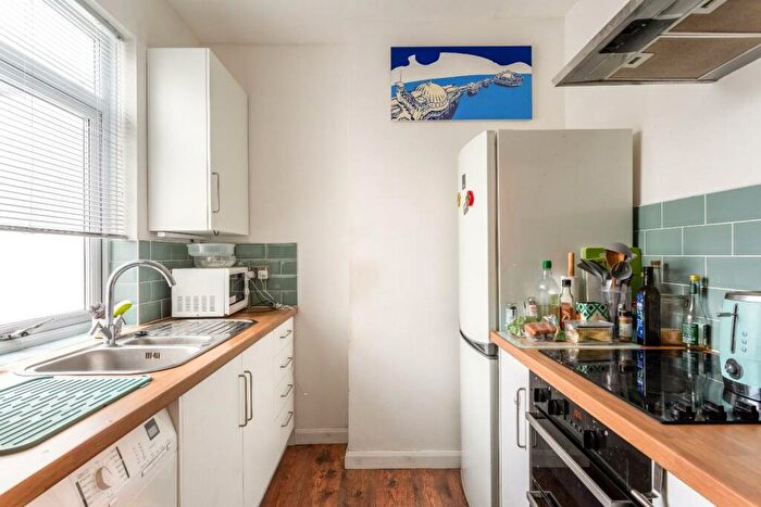 1 Bedroom Flat For Sale In Gladstone Terrace, Brighton, BN2