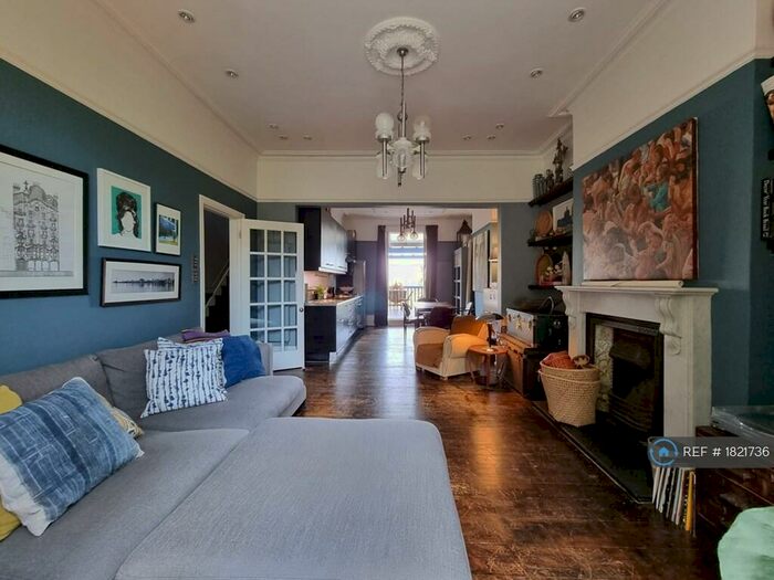 4 Bedroom Semi-Detached House To Rent In Becondale Road, London, SE19