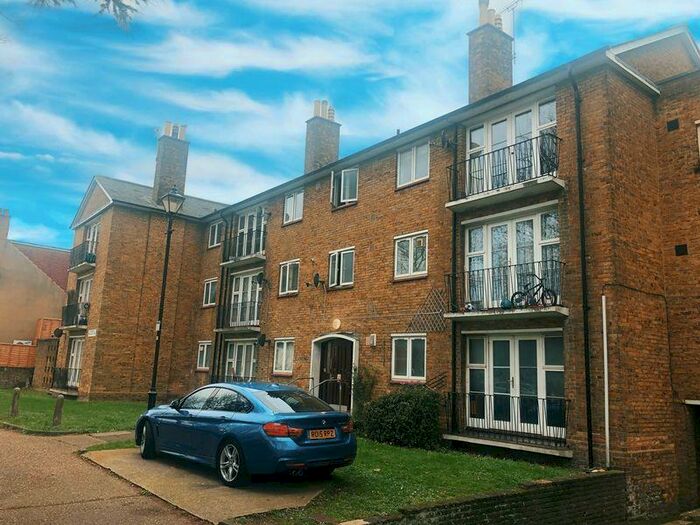 1 Bedroom Flat To Rent In A Lovely One Bedroom Flat To Rent In Wood Street (&pound;, ), E17