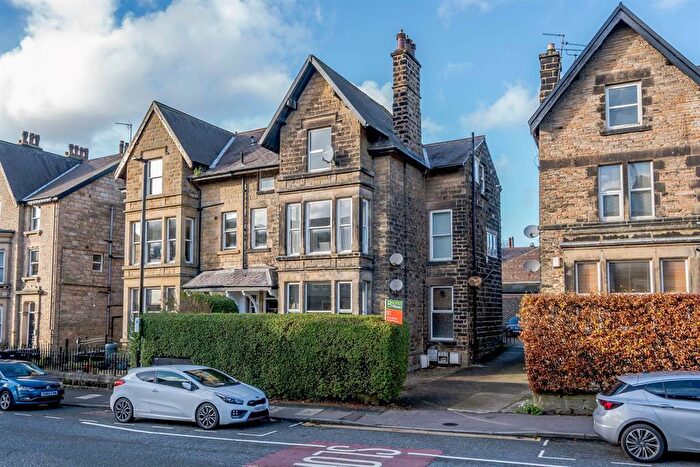 2 Bedroom Flat To Rent In East Parade, Harrogate, HG1