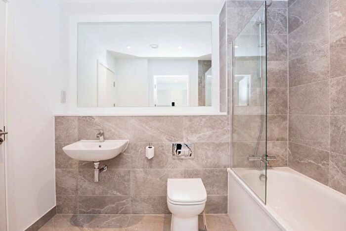 1 Bedroom Flat For Sale In Silkbank Wharf, Derwent Street, Salford, Greater Manchester, M5