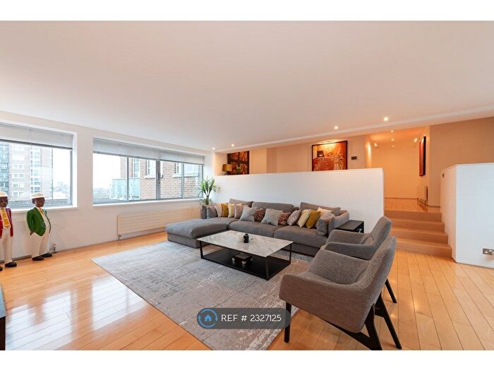 3 Bedroom Flat To Rent In Hall Road, London, NW8