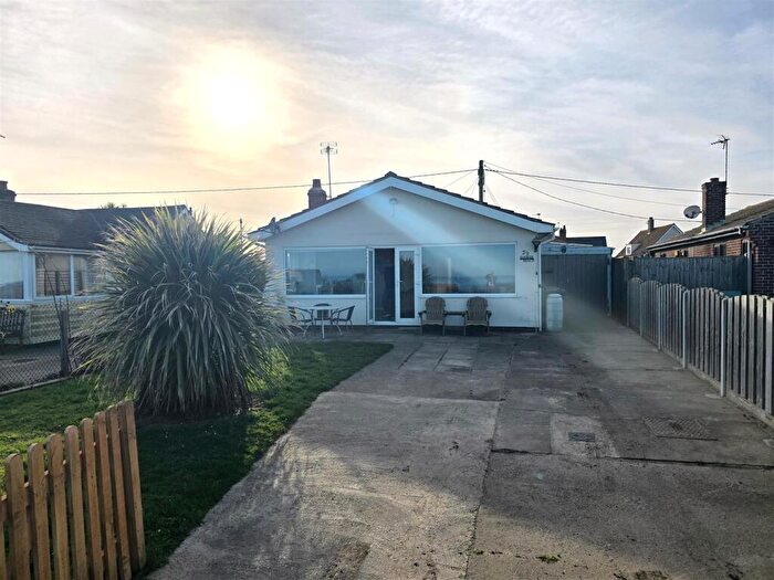 2 Bedroom Detached Bungalow To Rent In The Promenade, Scratby, NR29