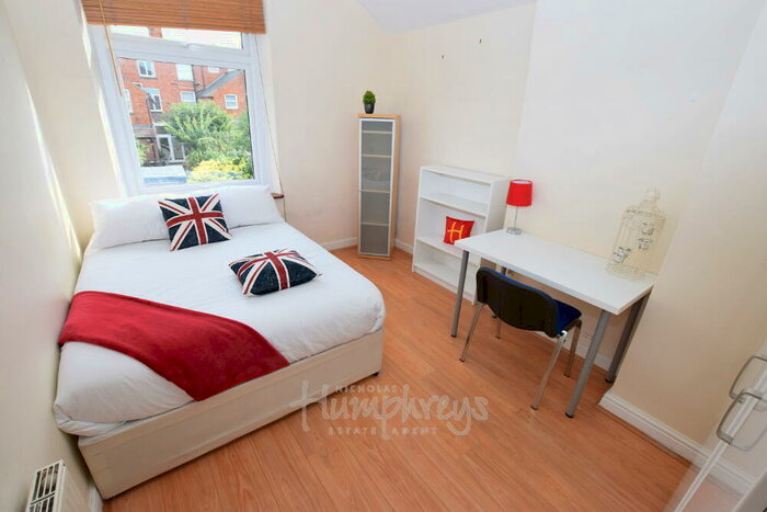 5 Bedroom Terraced House To Rent In Adams Avenue, Abington, Northampton, NN1