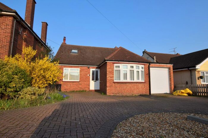 5 Bedroom Chalet To Rent In Brooklands Road, Bletchley, MK2
