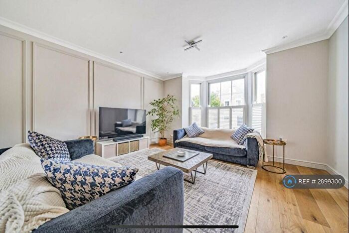 5 Bedroom End Of Terrace House To Rent In Alma Road, Windsor, SL4