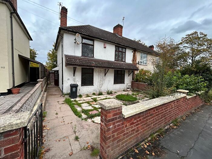 3 Bedroom Semi-detached House To Rent In Stonesby Avenue, Leicester, LE2