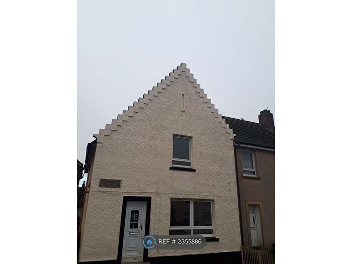 3 Bedroom End Of Terrace House To Rent In Hawthorn Drive, Airdrie, ML6