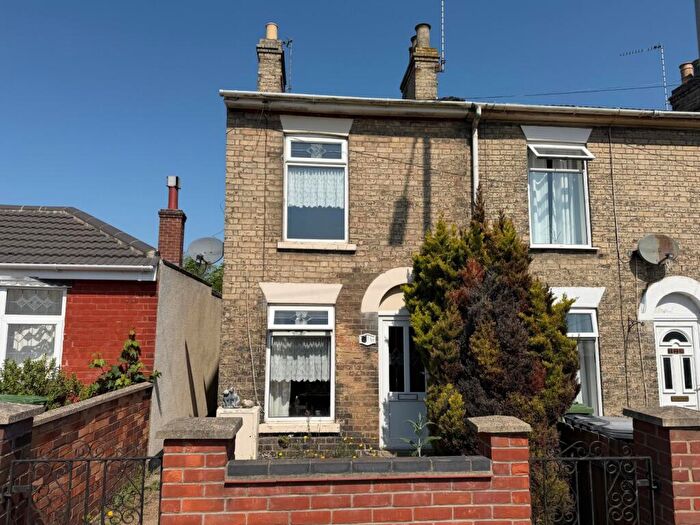 2 Bedroom End Of Terrace House For Sale In Beccles Road, Gorleston, Great Yarmouth, Norfolk, NR31