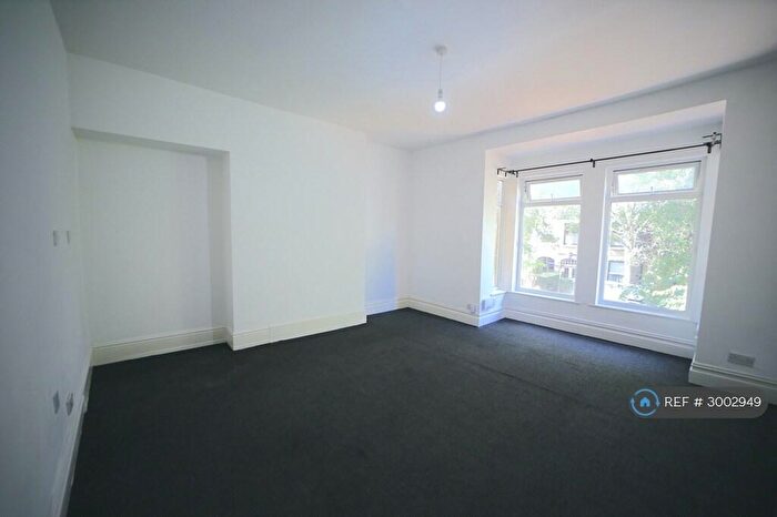1 Bedroom Flat To Rent In Marlborough Avenue, Hull, HU5