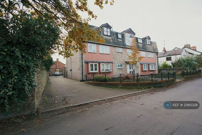 2 Bedroom Flat To Rent In Ferry Lane, Cambridge, CB4