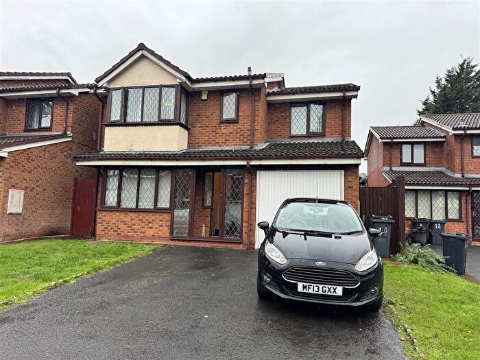 4 Bedroom Detached House For Sale In Johnson Close, Ward End, Birmingham, B8