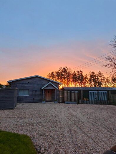 3 Bedroom Detached House For Sale In Drove Lane, SO24