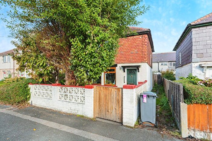 2 Bedroom End Of Terrace House For Sale In Howe Avenue, Blackpool, Lancashire, FY4